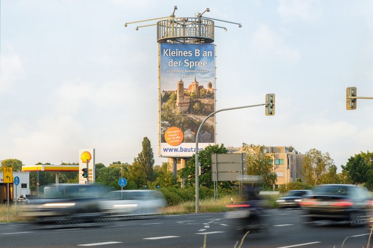 blowUP media launcht neuen Traffic Tower am Berliner Airport BER