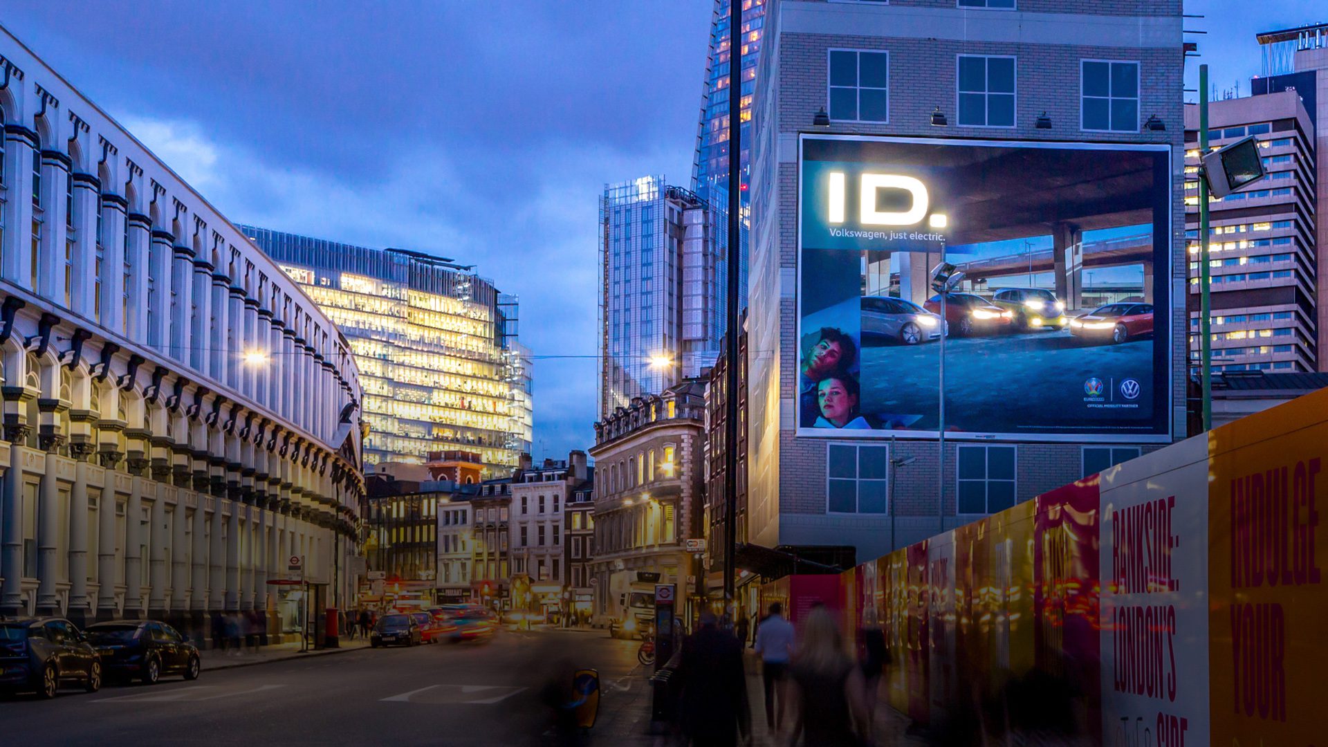 Sonderumsetzung mit Lichtkonzeption für VW in London