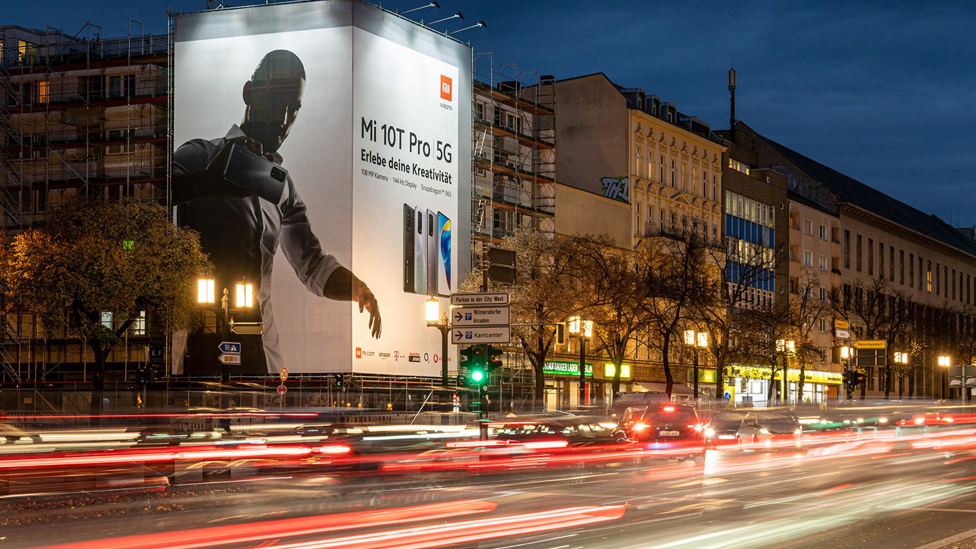 Gerüstwerbung von Xiaomi in Berlin Charlottenburg