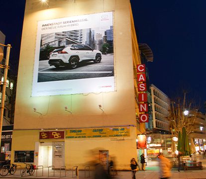 OOH Kampagne für Toyota